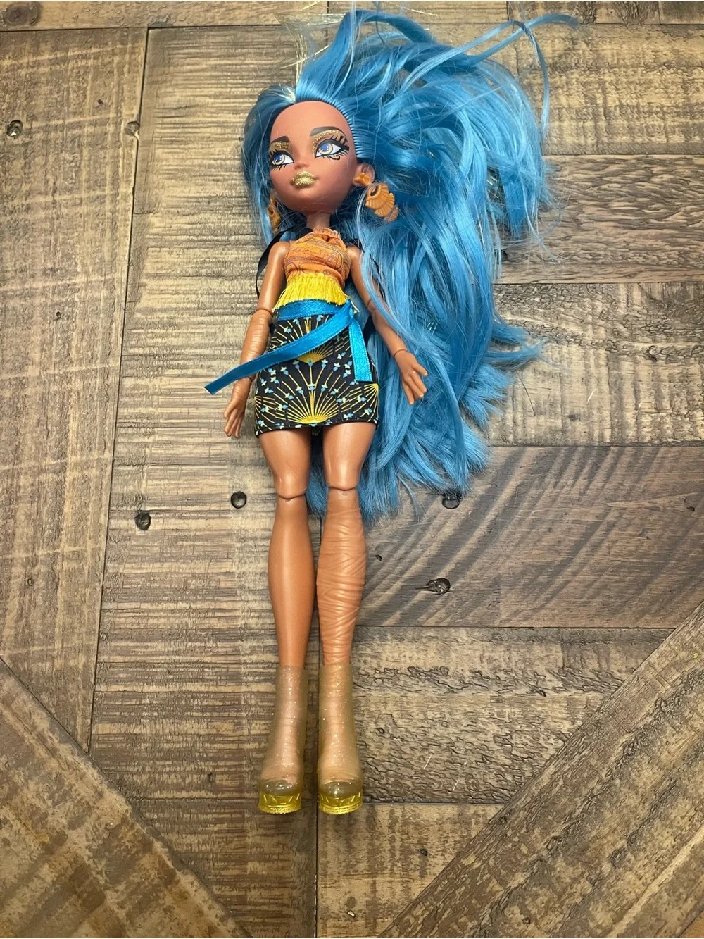 monster high cleo from streaked